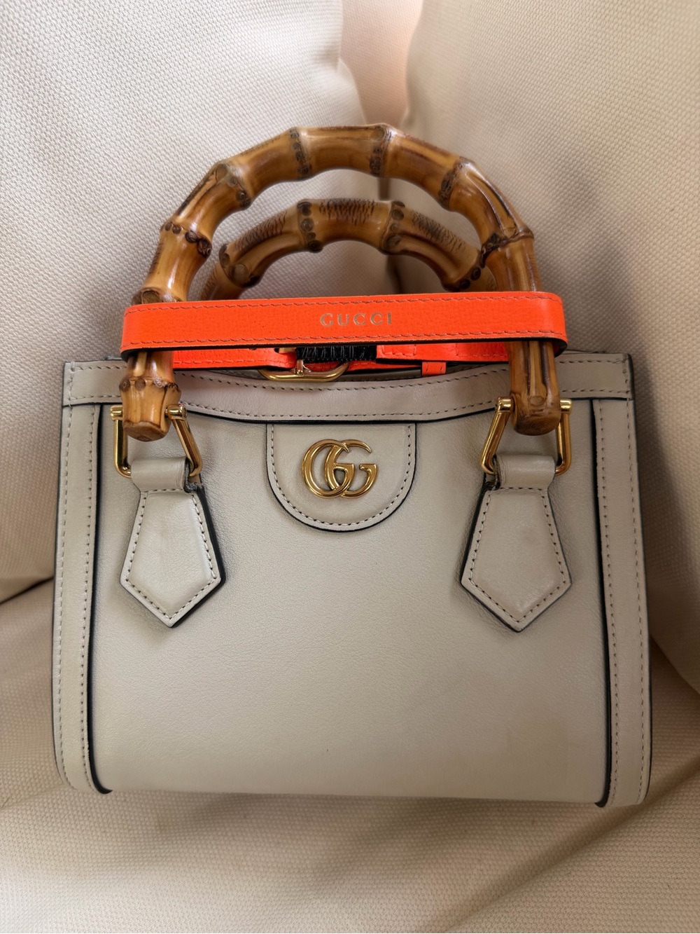 Gucci Mini Diana Bamboo Top Handle | White Leather